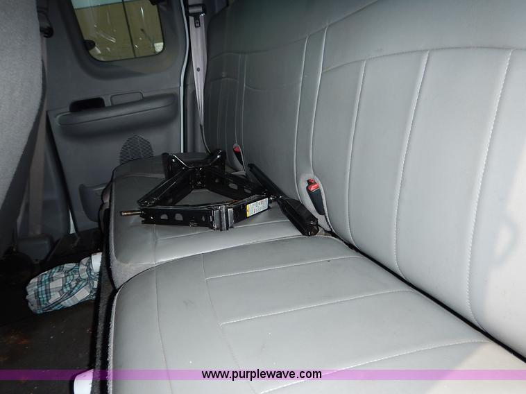 image for item J3584 2000 Ford F150 Ext. Cab pickup truck