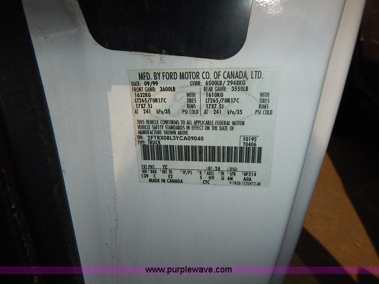 image for item J3584 2000 Ford F150 Ext. Cab pickup truck