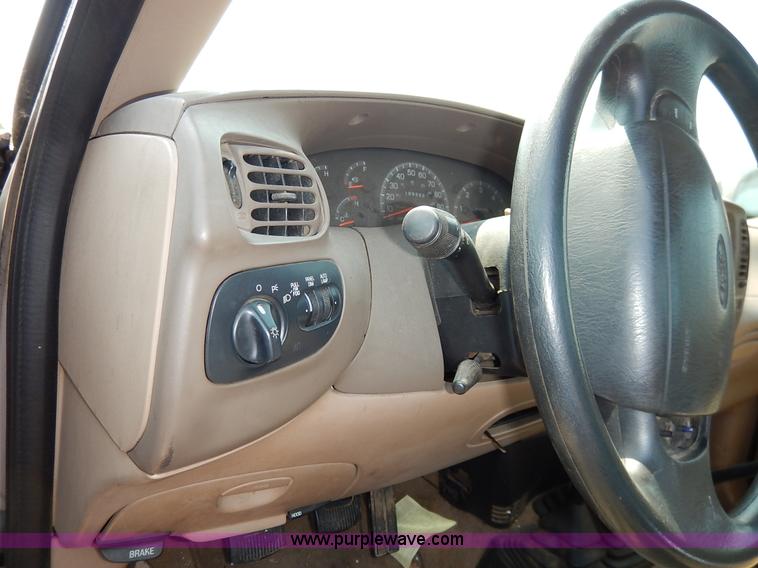 image for item J3585 1997 Ford F150 pickup truck