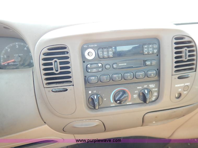 image for item J3585 1997 Ford F150 pickup truck