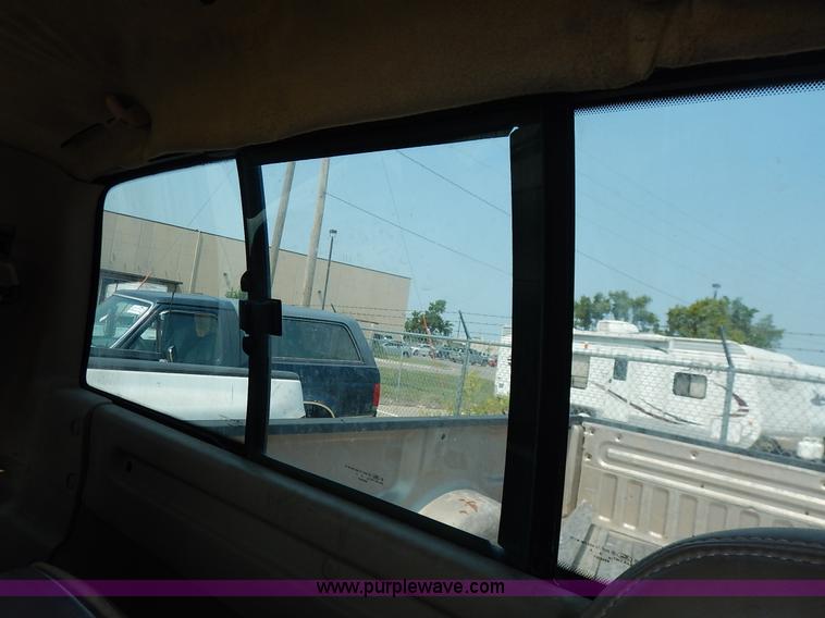 image for item J3585 1997 Ford F150 pickup truck