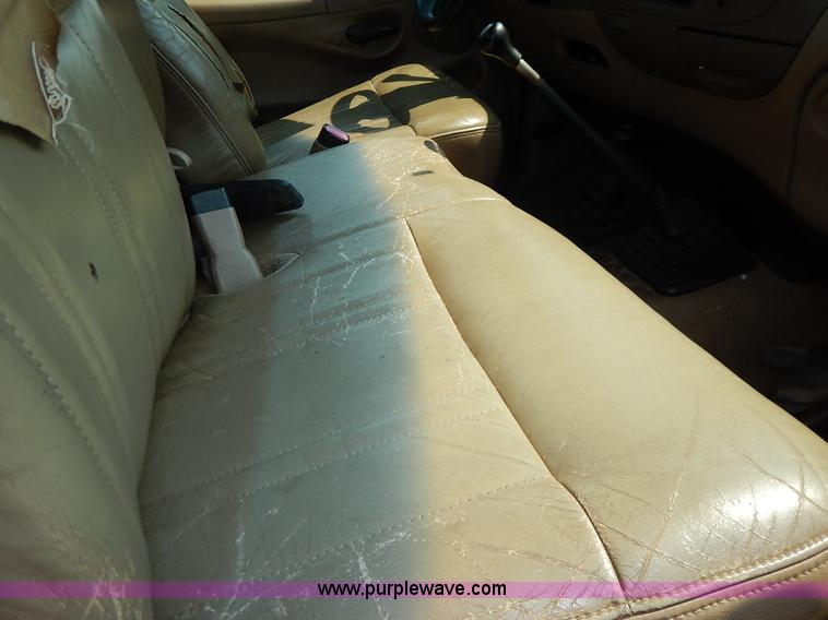 image for item J3585 1997 Ford F150 pickup truck