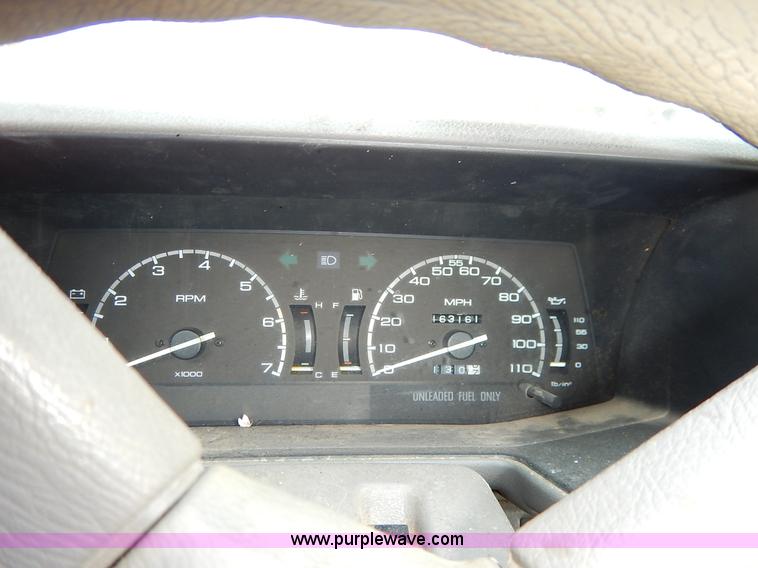 image for item J3587 1992 Isuzu Rodeo SUV