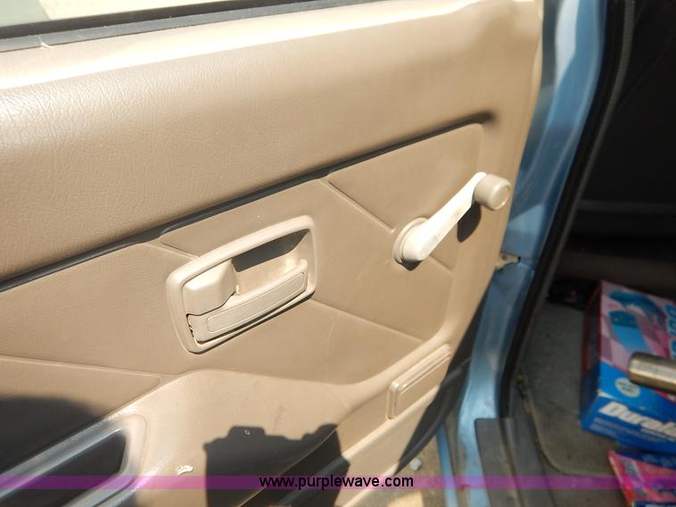 image for item J3587 1992 Isuzu Rodeo SUV