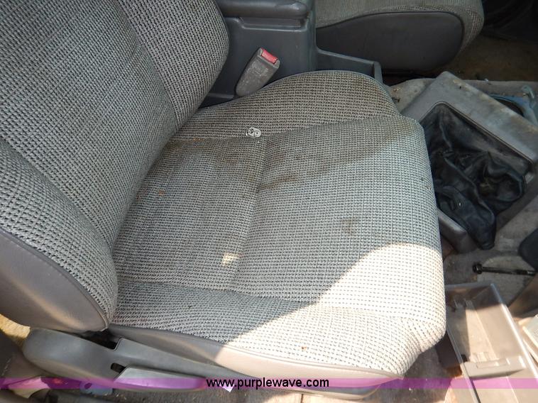 image for item J3587 1992 Isuzu Rodeo SUV