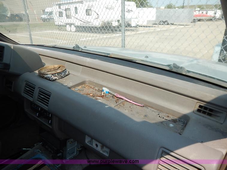 image for item J3587 1992 Isuzu Rodeo SUV