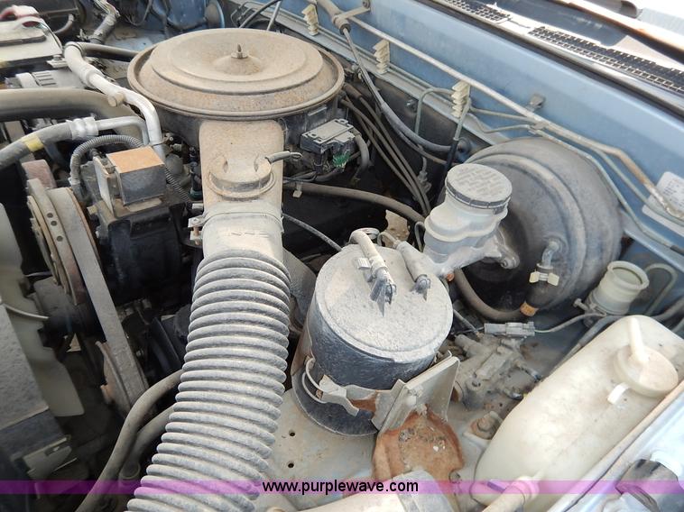 image for item J3587 1992 Isuzu Rodeo SUV