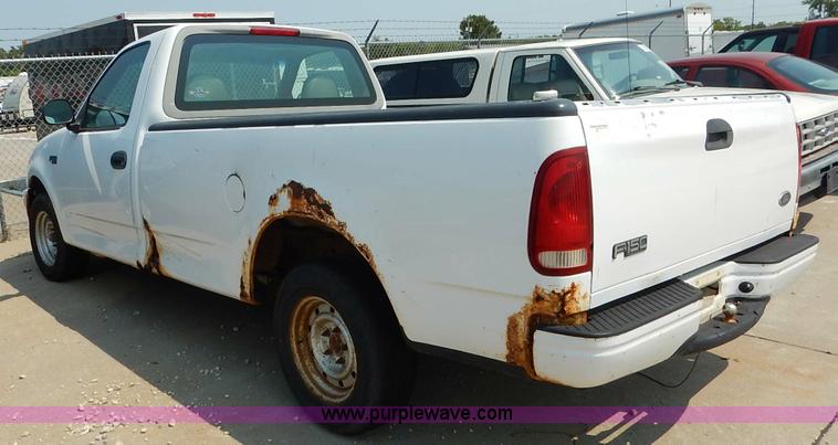 image for item J3588 1998 Ford F150 XLT pickup truck