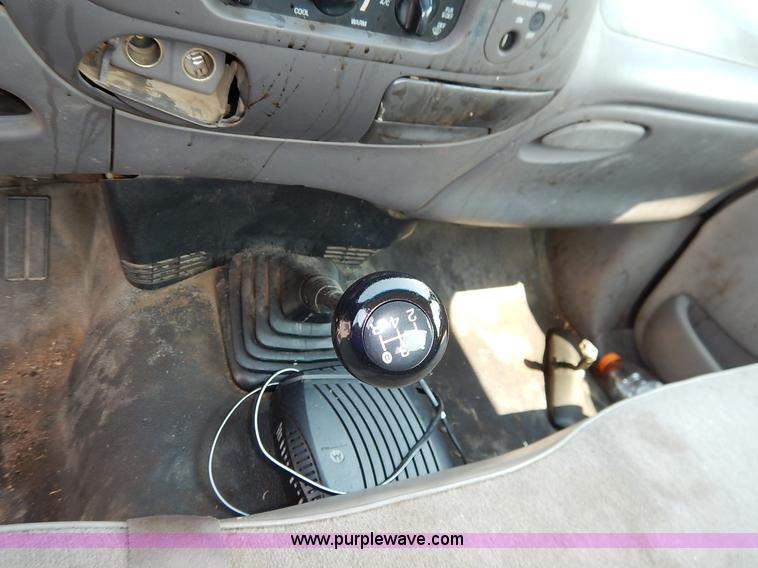 image for item J3588 1998 Ford F150 XLT pickup truck