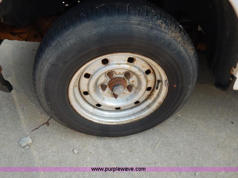 image for item J3588 1998 Ford F150 XLT pickup truck