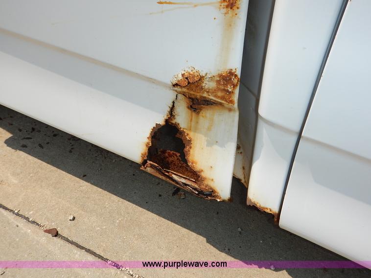 image for item J3588 1998 Ford F150 XLT pickup truck