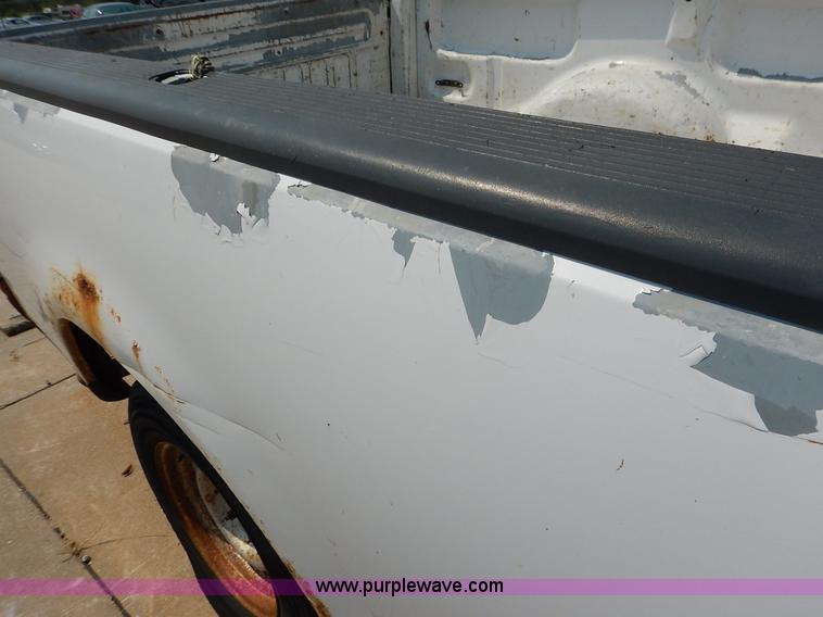 image for item J3588 1998 Ford F150 XLT pickup truck