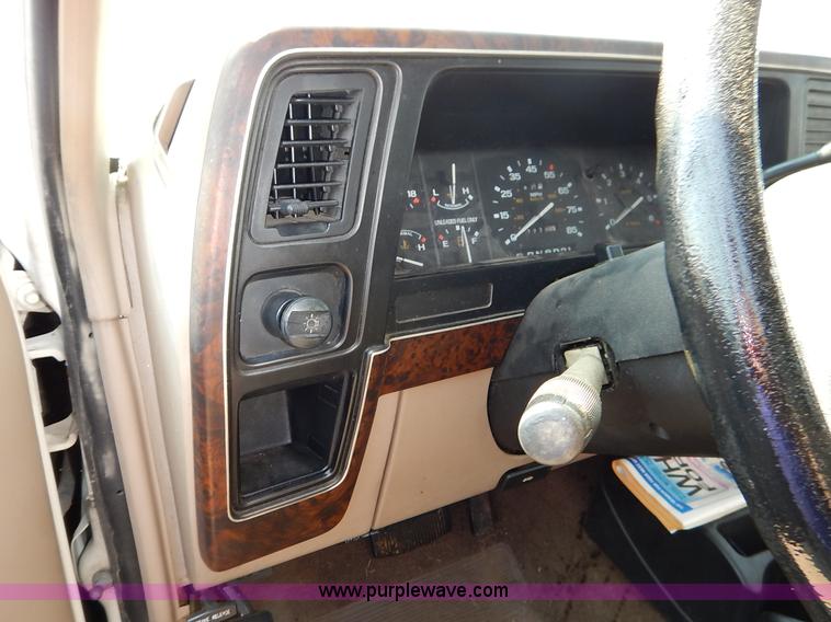 image for item J3589 1989 Ford Ranger pickup truck