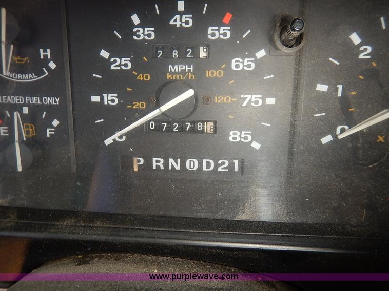 image for item J3589 1989 Ford Ranger pickup truck