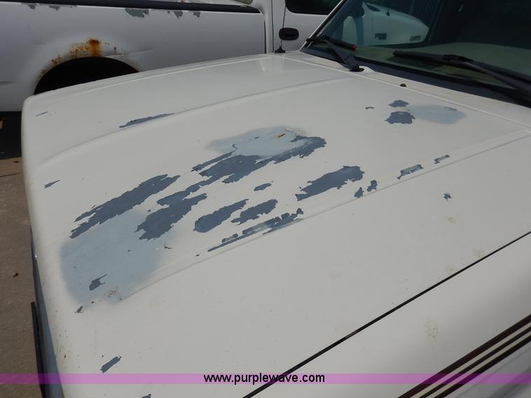 image for item J3589 1989 Ford Ranger pickup truck