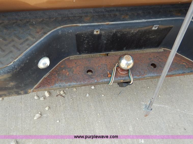 image for item J3589 1989 Ford Ranger pickup truck