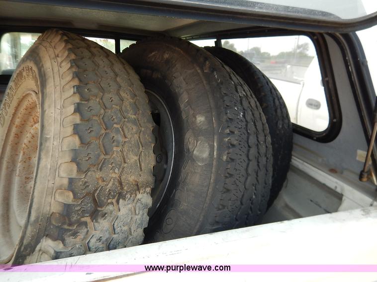 image for item J3589 1989 Ford Ranger pickup truck