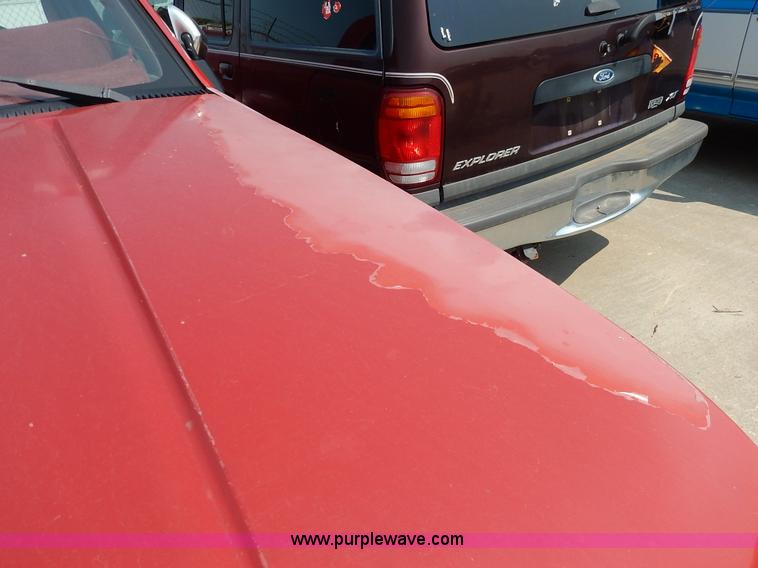 image for item J3591 1992 Chevrolet Silverado 1500 pickup truck