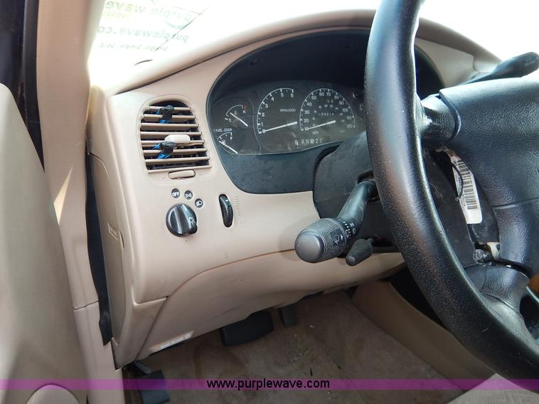 image for item J3592 1999 Ford Explorer SUV