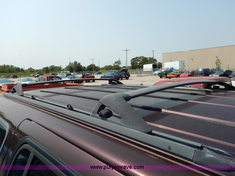 image for item J3592 1999 Ford Explorer SUV