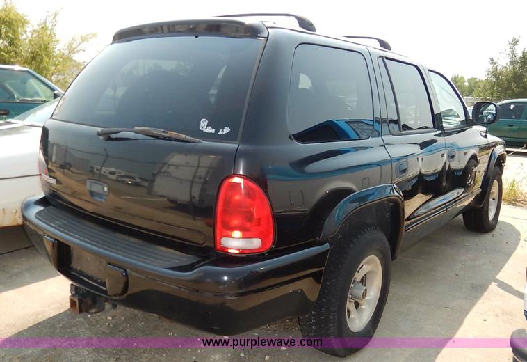 image for item J3594 1999 Dodge Durango SUV
