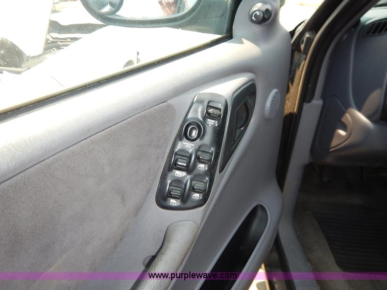 image for item J3594 1999 Dodge Durango SUV