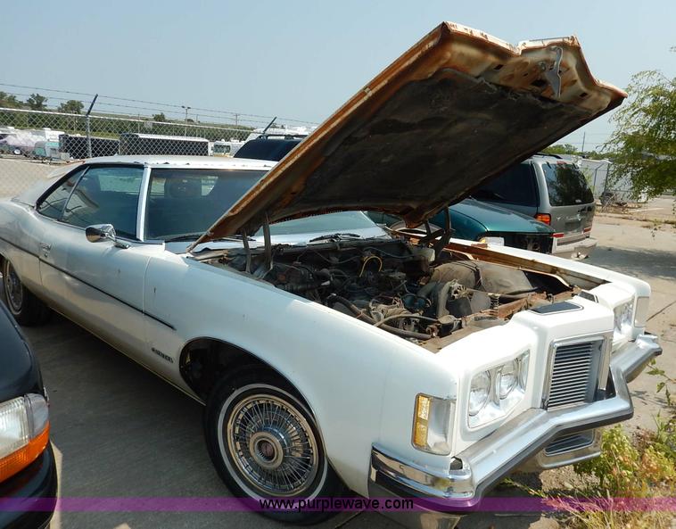 image for item J3595 1972 Pontiac 400