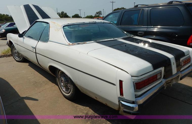 image for item J3595 1972 Pontiac 400