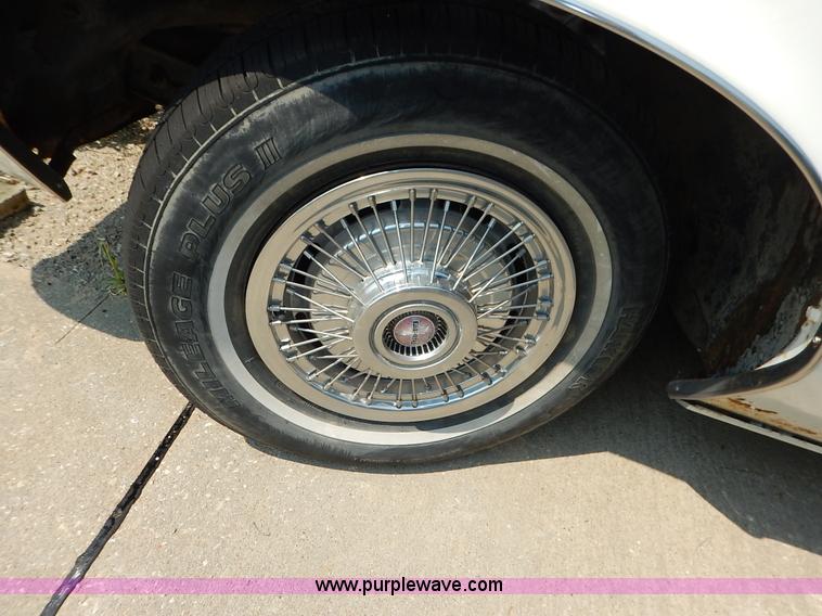 image for item J3595 1972 Pontiac 400