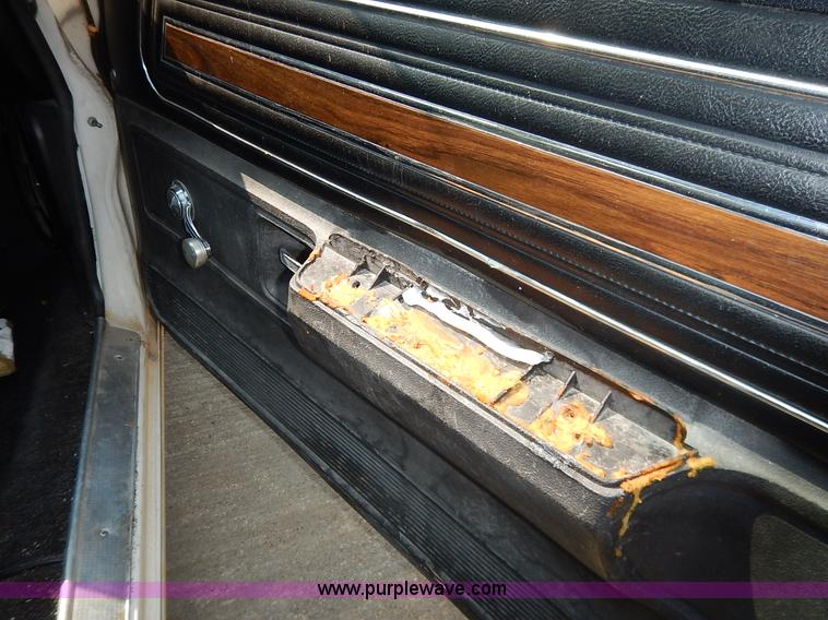 image for item J3595 1972 Pontiac 400