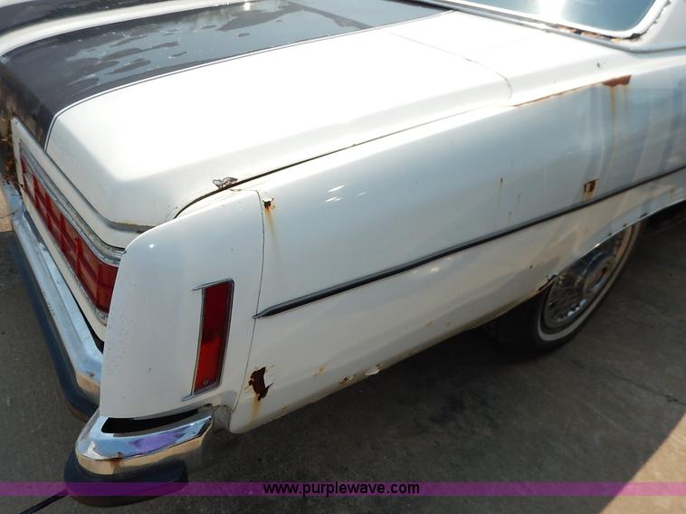 image for item J3595 1972 Pontiac 400