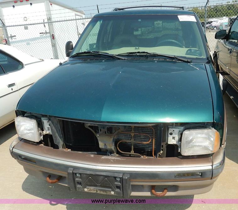 image for item J3596 1997 Chevrolet Blazer SUV