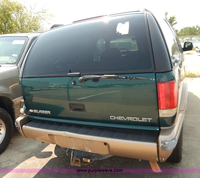 image for item J3596 1997 Chevrolet Blazer SUV