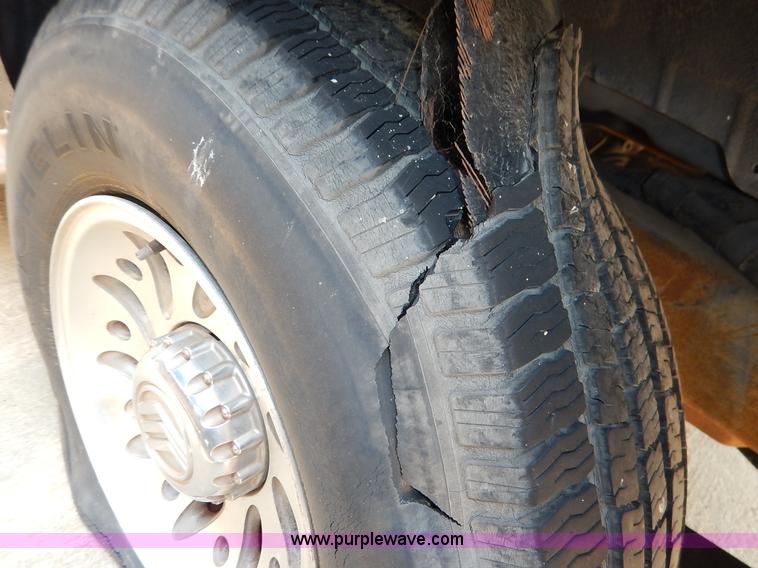 image for item J3597 2000 Mercury Mountaineer SUV