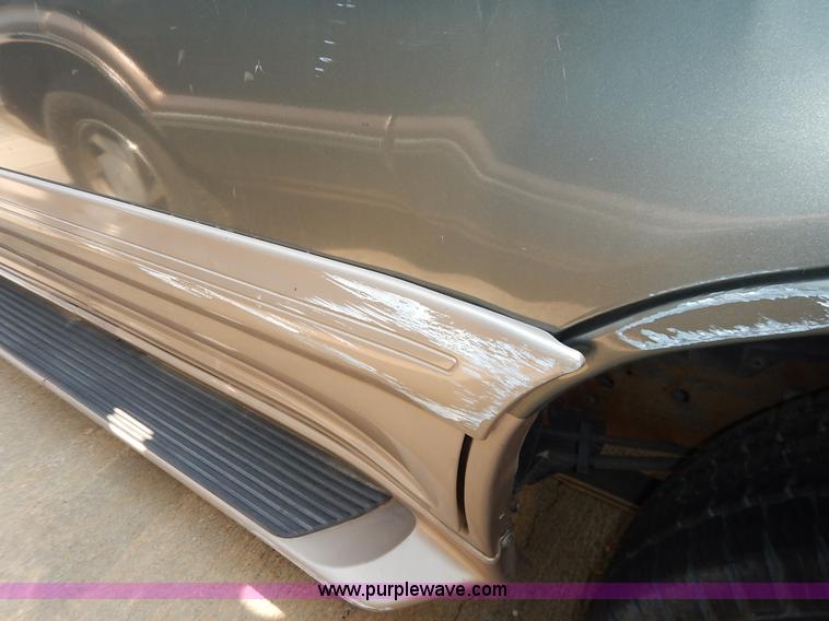 image for item J3597 2000 Mercury Mountaineer SUV