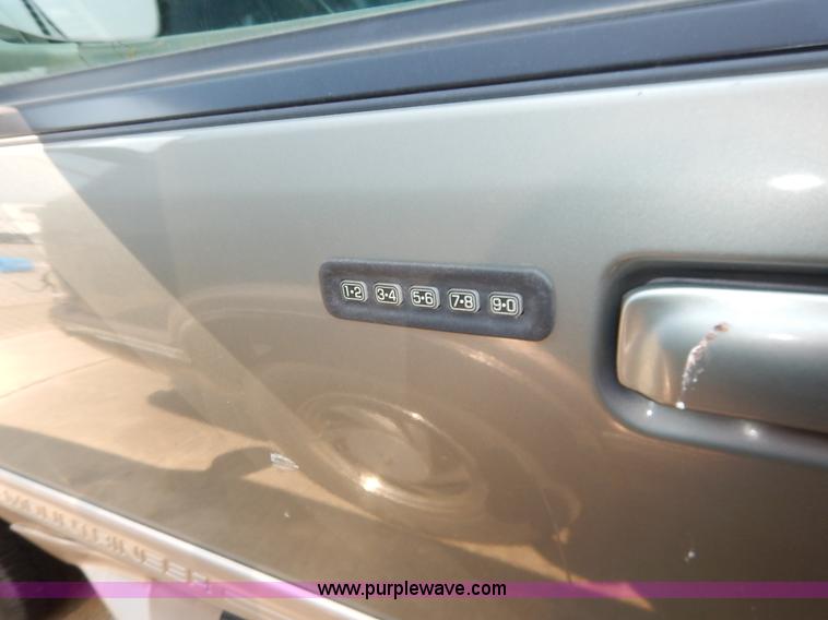 image for item J3597 2000 Mercury Mountaineer SUV