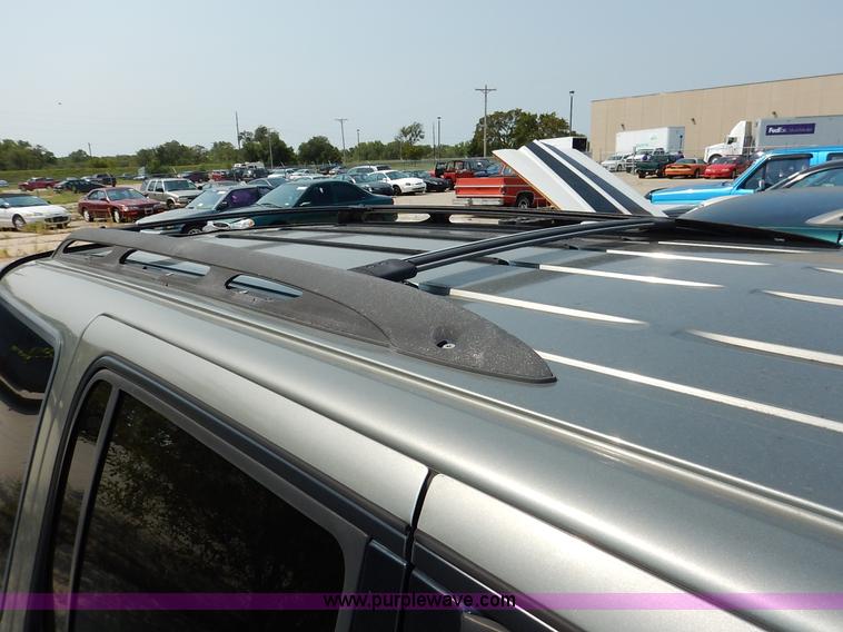 image for item J3597 2000 Mercury Mountaineer SUV