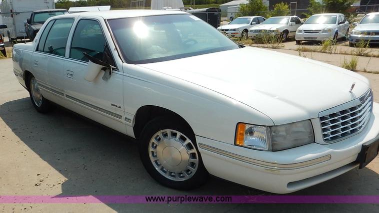 image for item J3601 1997 Cadillac DeVille