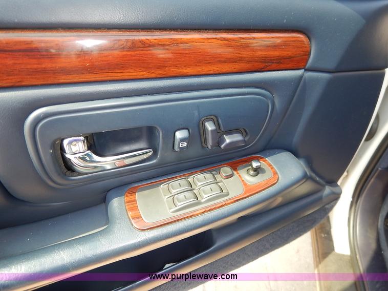 image for item J3601 1997 Cadillac DeVille