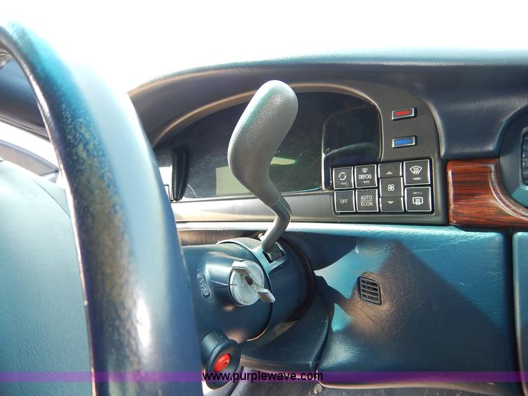 image for item J3601 1997 Cadillac DeVille