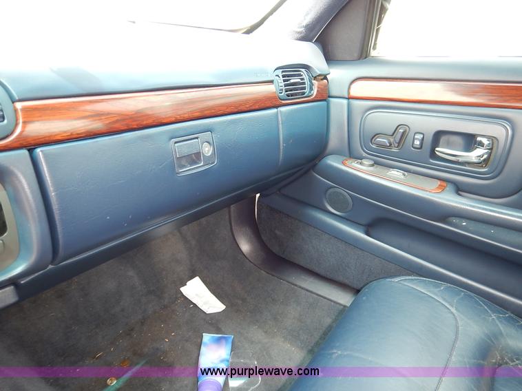 image for item J3601 1997 Cadillac DeVille