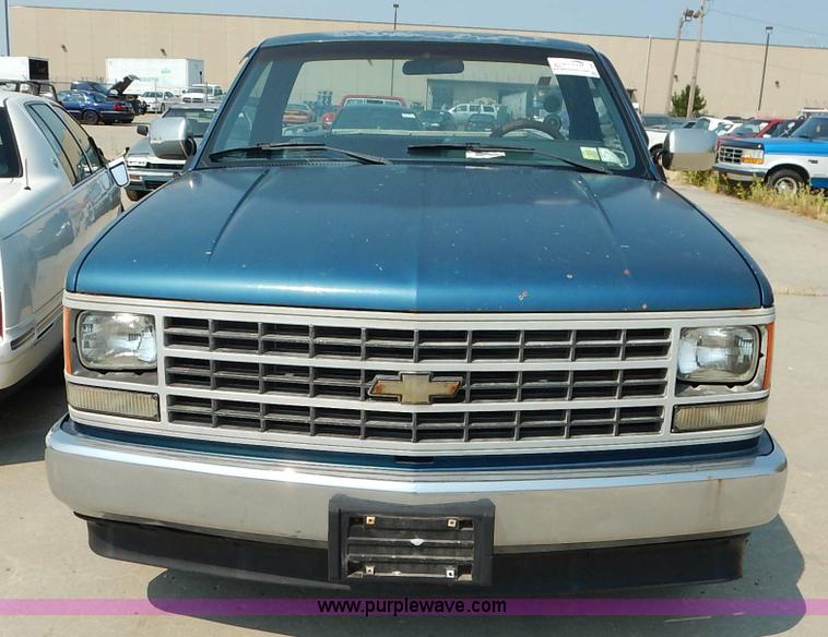 image for item J3602 1991 Chevrolet Cheyenne 1500 pickup