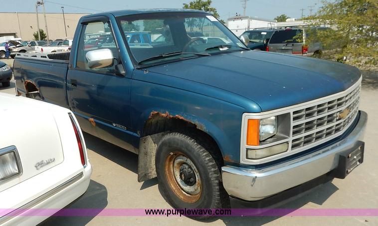 image for item J3602 1991 Chevrolet Cheyenne 1500 pickup
