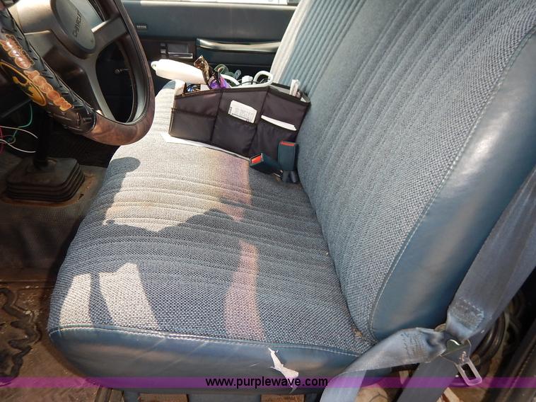 image for item J3602 1991 Chevrolet Cheyenne 1500 pickup