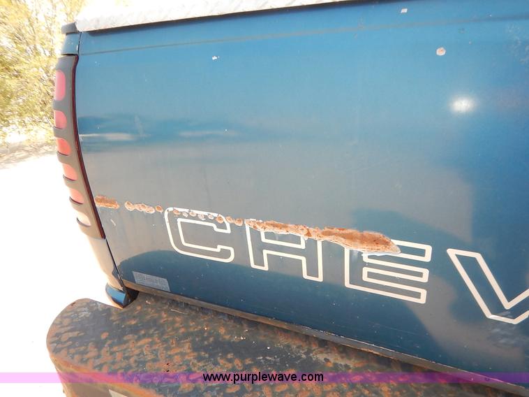 image for item J3602 1991 Chevrolet Cheyenne 1500 pickup