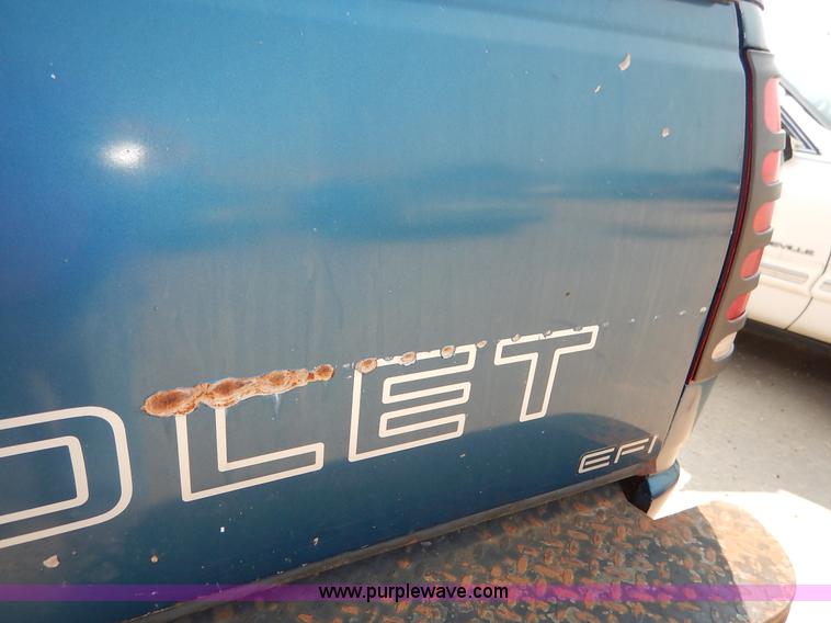 image for item J3602 1991 Chevrolet Cheyenne 1500 pickup