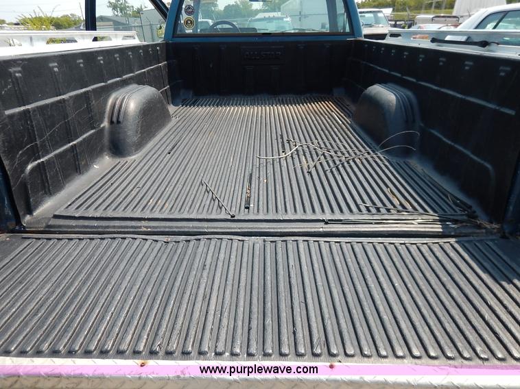 image for item J3602 1991 Chevrolet Cheyenne 1500 pickup