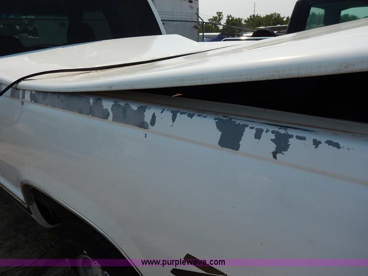 image for item J3603 1995 Chevrolet 1500 Ext. Cab pickup truck