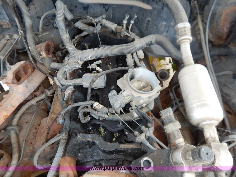 image for item J3604 1998 Chevrolet 1500 pickup truck