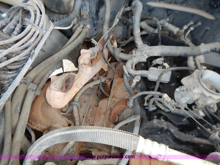 image for item J3604 1998 Chevrolet 1500 pickup truck